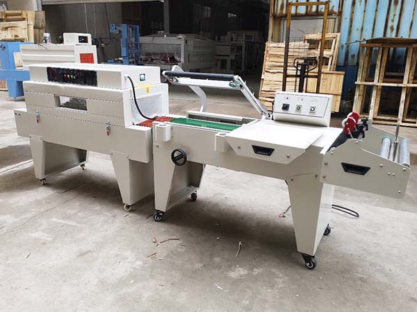 Shrink Wrapping Machine