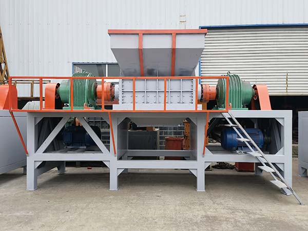 SS600 Double Shaft Shredder