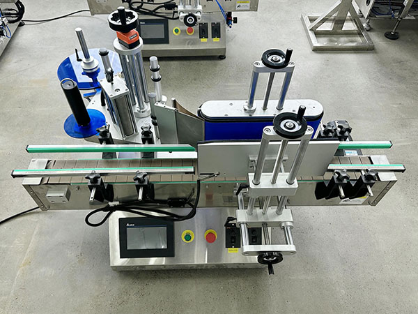 TB-200 Bottle Labeler