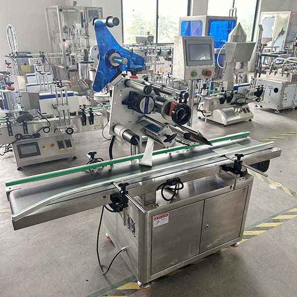 Flat Labeling Machine