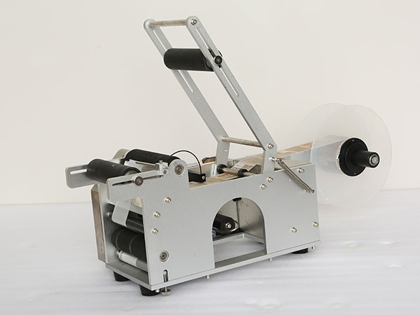 Semi-automatic Bottle Labeling Machine