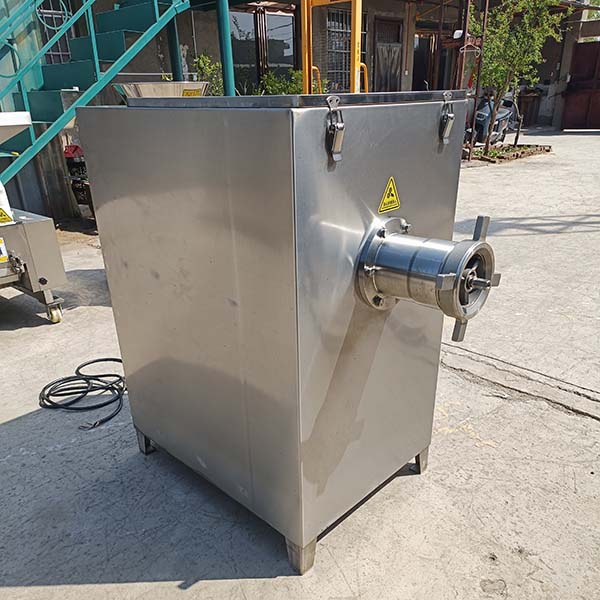 Meat Grinder Machine