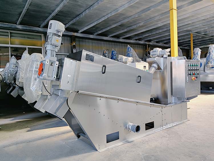 Sludge Dewatering Machine