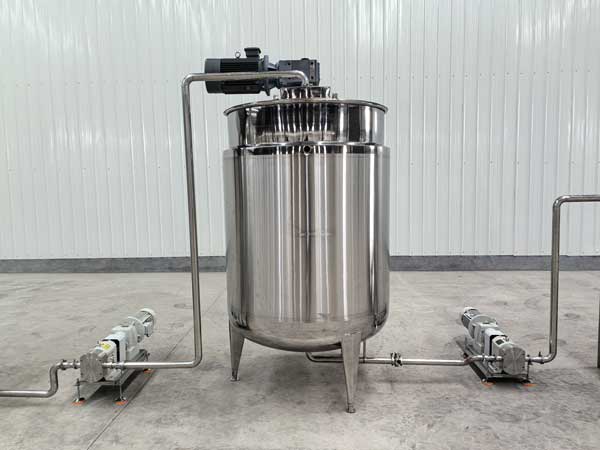 Vacuum Tank